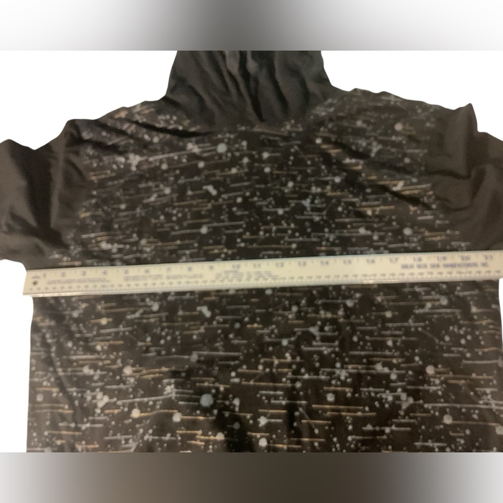 Switch Remarkable Black Print, Pullover W / Hood - image 7